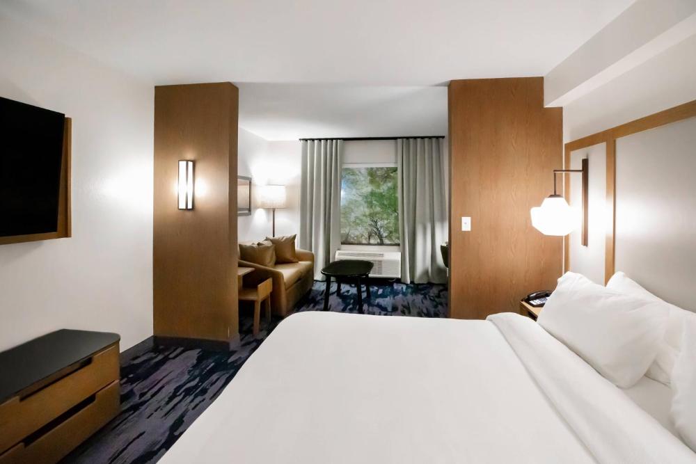 King Suite with Sofa Bed interior